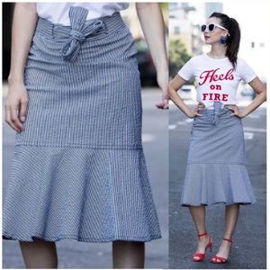 Ann Taylor Pinstripe Seersucker Pencil Skirt 00P